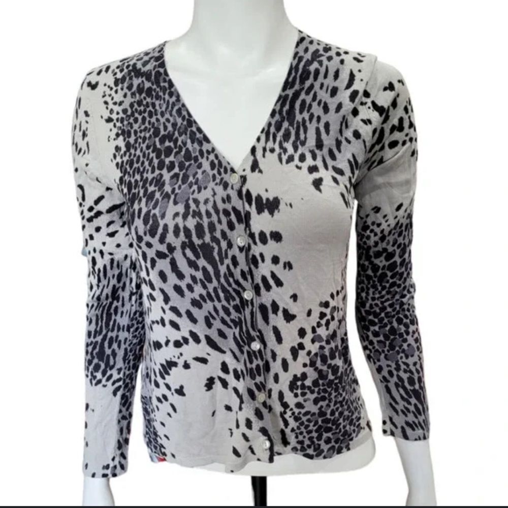 AUGUST SILK womens gray black 100% silk animal print v-neck cardigan sz s